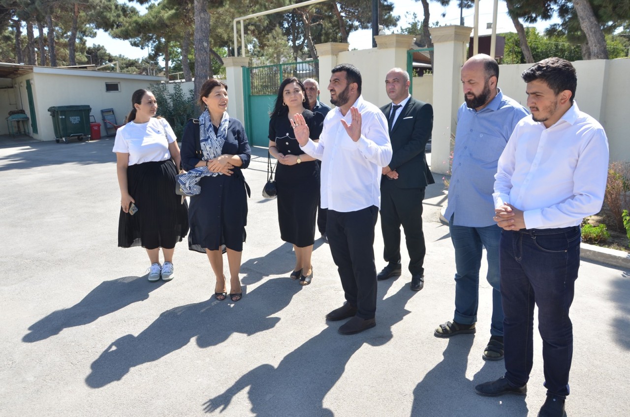 Millət vəkili Günay Əfəndiyeva Pirallahıda - FOTOLAR